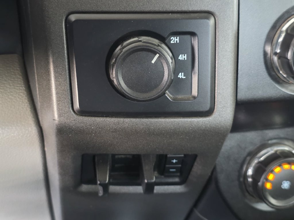 Used 2022 Ford F250 XL w/ Power Equipment Group AWD/4WD image 22