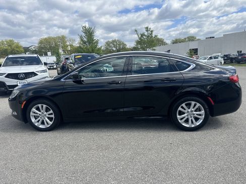 Used 2015 Chrysler 200 Limited w/ Convenience Group FWD image 6