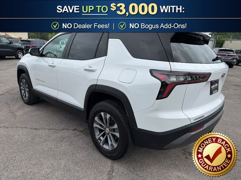 Used 2026 Chevrolet Equinox LT FWD image 8