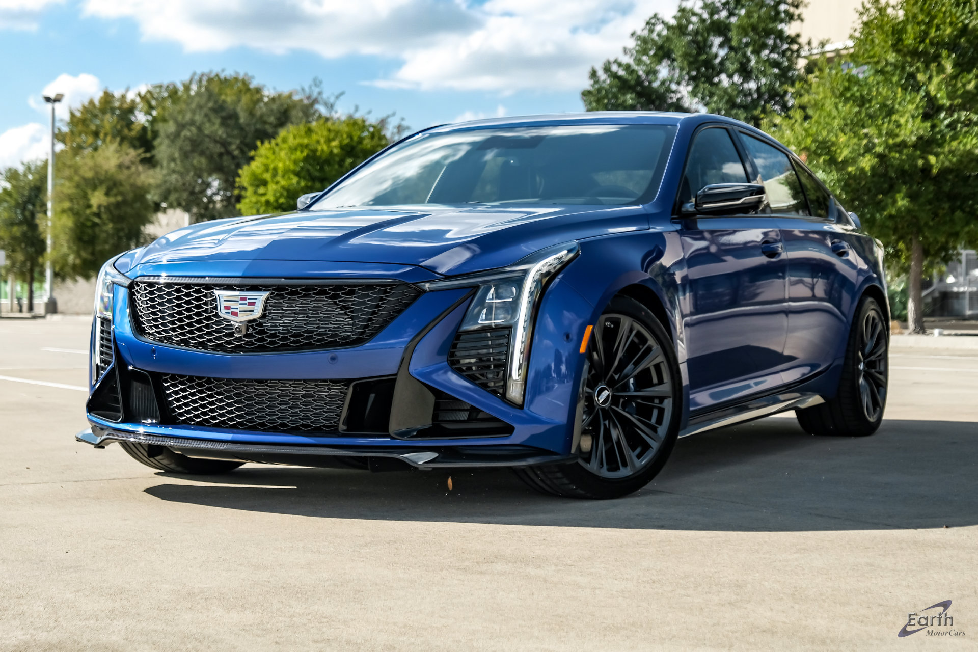 Used 2026 Cadillac CT5 V Blackwing w/ Deep Ocean Appearance Package RWD image 6