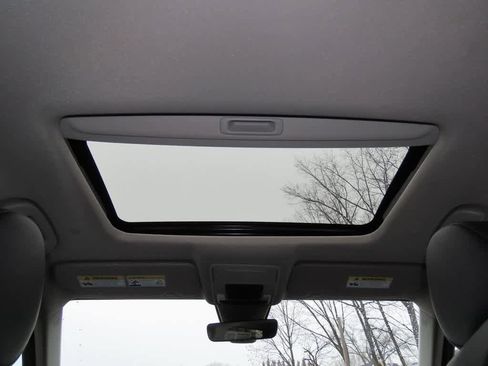 Used 2023 Honda CR-V EX-L image 24