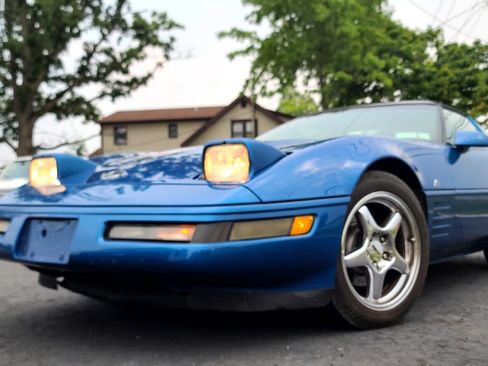 Used 1993 Chevrolet Corvette Coupe image 7