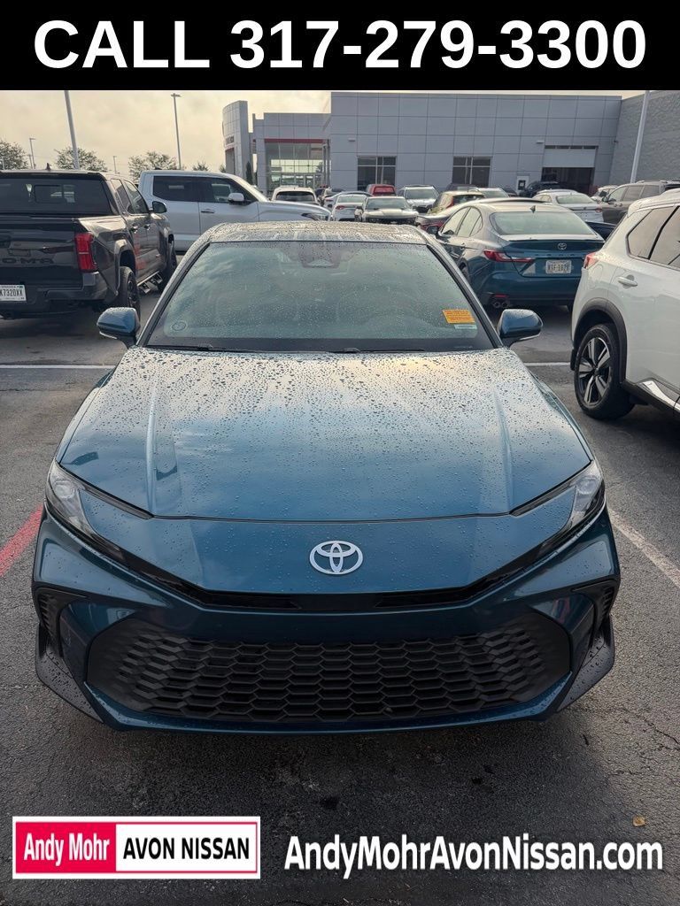 Used 2025 Toyota Camry SE w/ Multimedia Upgrade Package AWD/4WD image 2