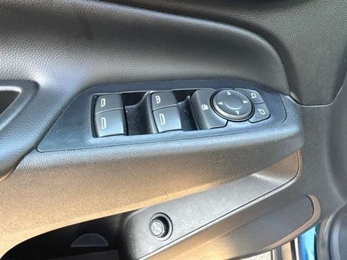 Used 2019 Chevrolet Equinox LT FWD image 9