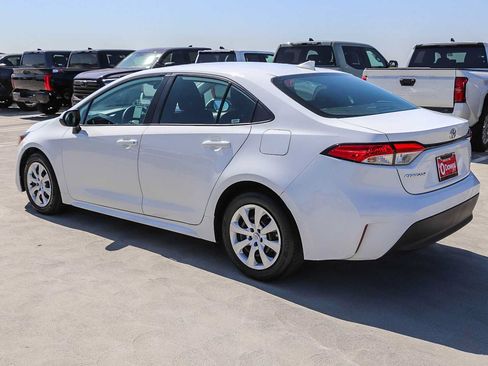 Used 2024 Toyota Corolla LE FWD image 8
