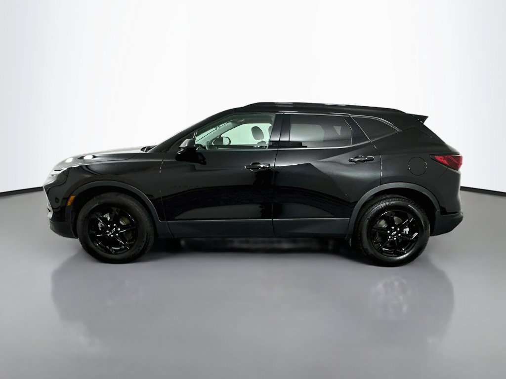 Used 2023 Chevrolet Blazer LT w/ Midnight/Sport Edition FWD image 8