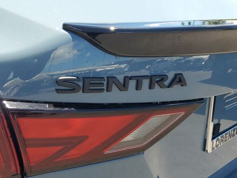 Used 2025 Nissan Sentra SR w/ Midnight Edition FWD image 19