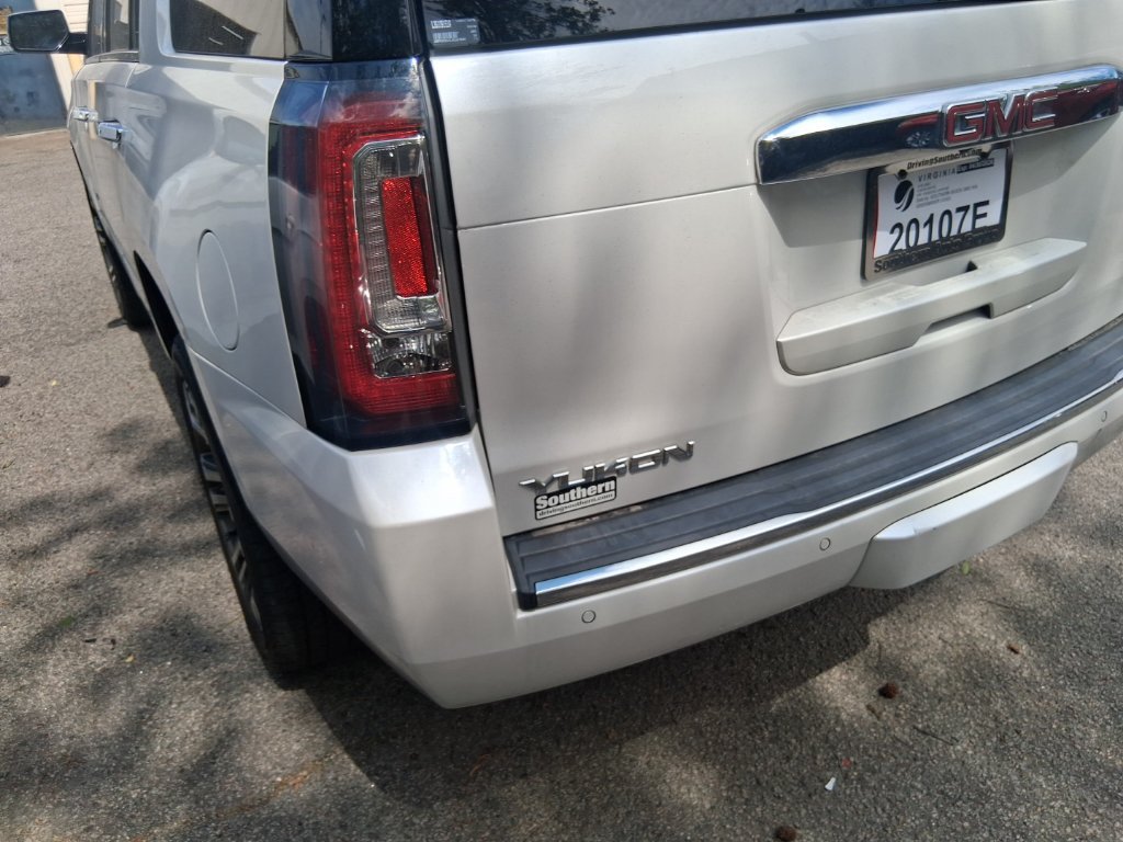 Used 2018 GMC Yukon Denali w/ Denali Ultimate Package AWD/4WD image 7
