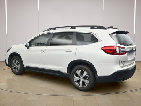 Used 2023 Subaru Ascent Premium w/ Convenience Package AWD/4WD image 5