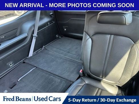 Used 2025 Jeep Wagoneer Series II w/ Premium Group I image 12