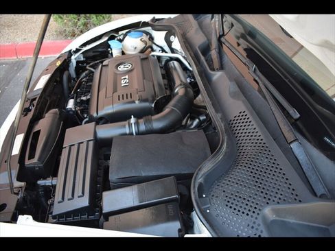 Used 2017 Volkswagen Beetle 1.8T S FWD image 43