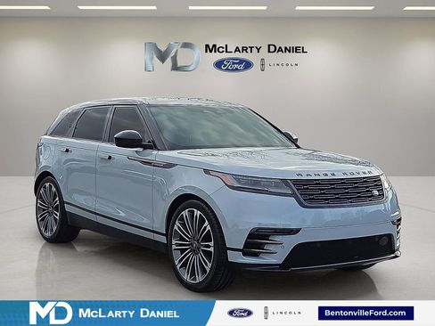 Used 2024 Land Rover Range Rover Velar Dynamic SE image 1