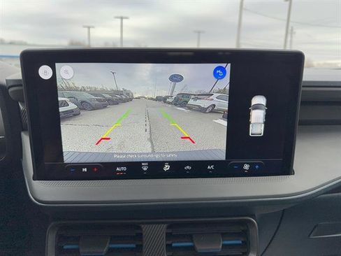 Certified 2025 Ford Maverick Lobo image 14