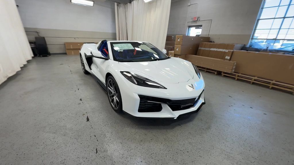 New 2027 Chevrolet Corvette Grand Sport w/ Grand Sport Launch Edition RWD image 2