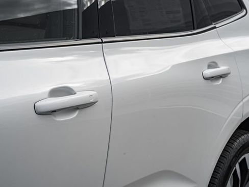 New 2026 Volvo XC60 B5 Plus w/ Protection Package Premier image 17