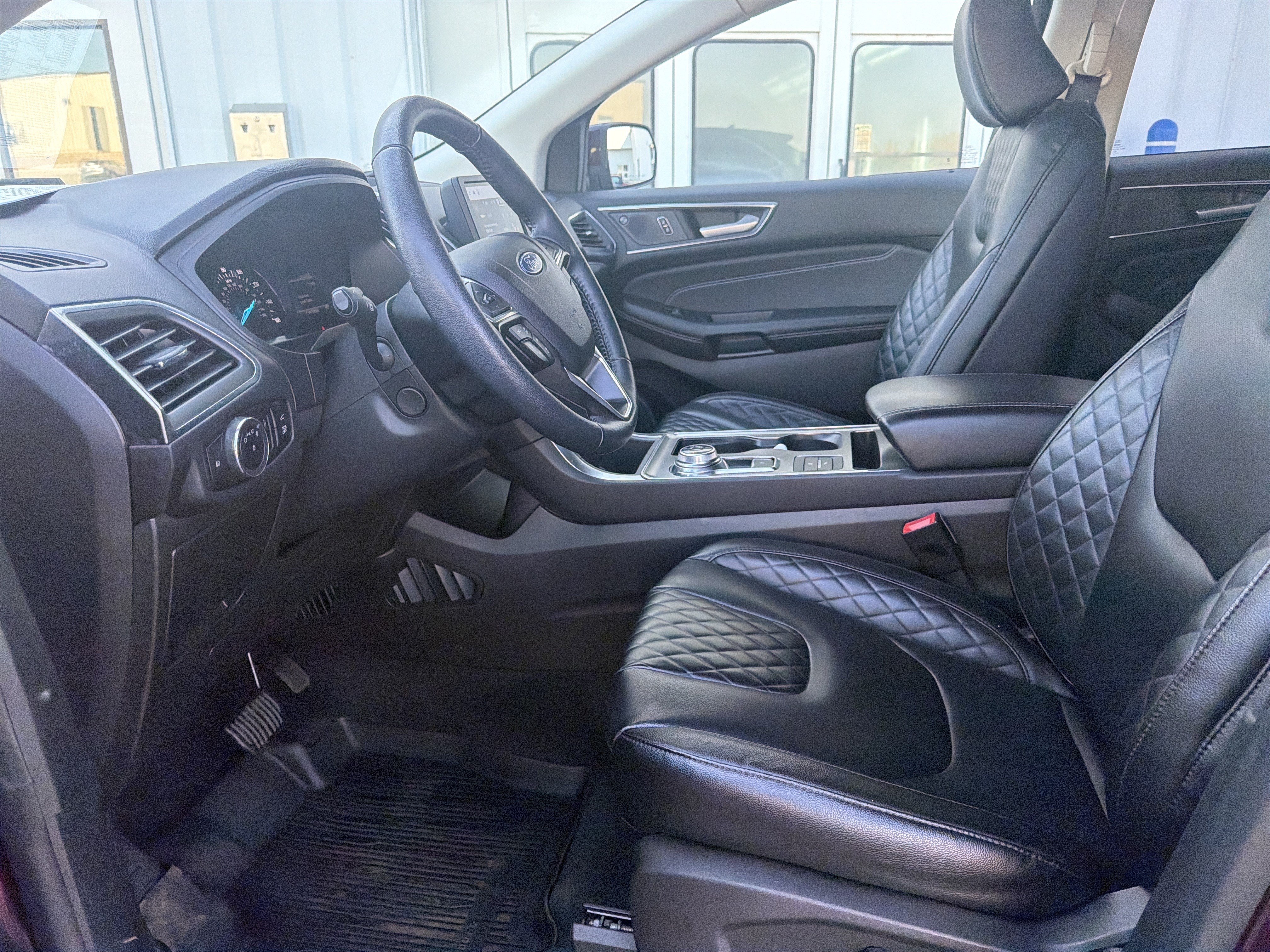 Certified 2024 Ford Edge Titanium w/ Equipment Group 301A AWD/4WD image 18