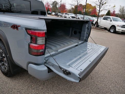 Used 2024 Nissan Frontier PRO-4X w/ Technology Package image 19