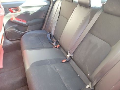 Used 2022 Honda Civic Sport image 12