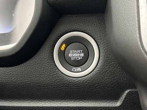 Used 2025 RAM 1500 Big Horn AWD/4WD image 21