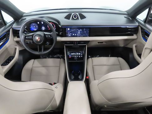 Certified 2025 Porsche Macan 4 Electric AWD/4WD image 15