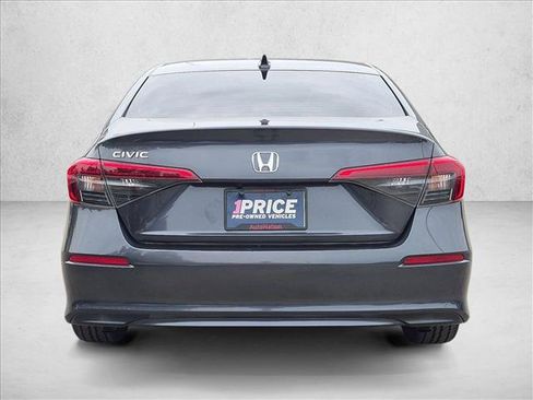 Used 2022 Honda Civic EX image 6