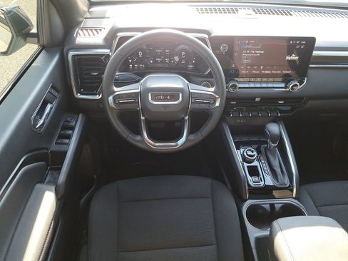 Used 2025 GMC Canyon Elevation image 11