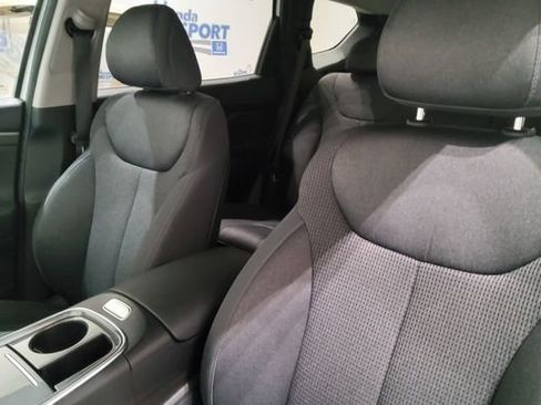 Used 2022 Hyundai Santa Fe SEL AWD/4WD image 16