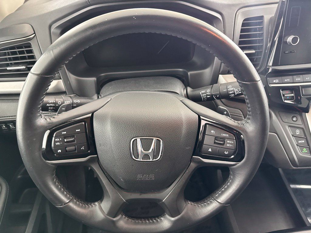 Used 2025 Honda Odyssey EX-L image 26