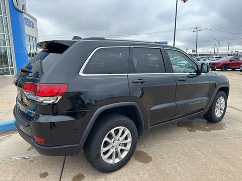 Used 2021 Jeep Grand Cherokee Laredo image 15