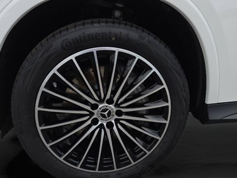 New 2026 Mercedes-Benz GLC 300 4MATIC image 35