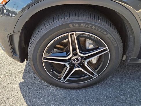 Used 2022 Mercedes-Benz GLC 300 image 3