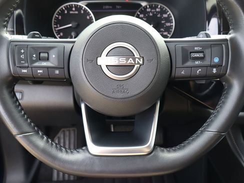Used 2025 Nissan Pathfinder SV AWD/4WD image 12