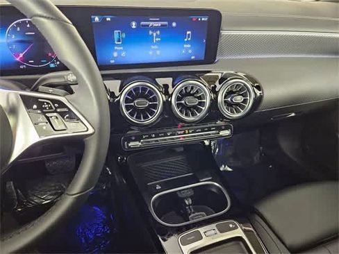 Certified 2025 Mercedes-Benz CLA 250 4MATIC image 29