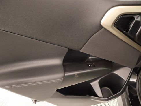 Used 2025 BMW X3 xDrive30i w/ Premium Package image 17