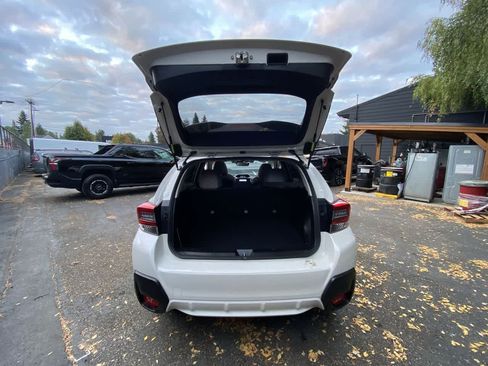 Used 2023 Subaru Crosstrek 2.0i Premium AWD/4WD image 30