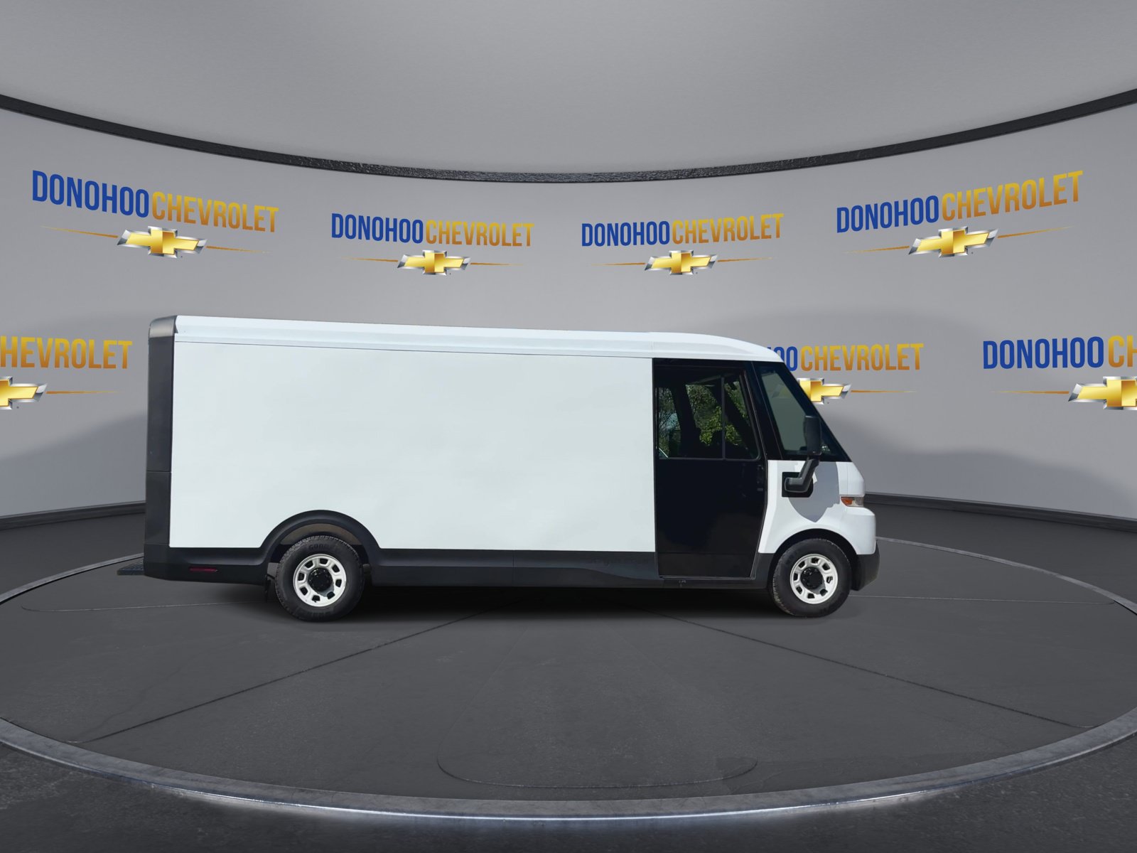 Used 2024 Chevrolet Brightdrop 600 w/ Commercial Equipment Package AWD/4WD image 9
