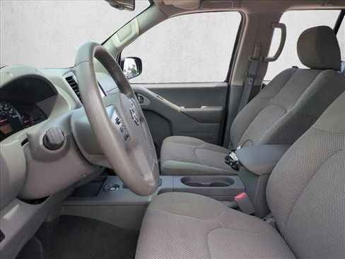 Used 2021 Nissan Frontier SV w/ Midnight Edition Floor Mats RWD image 15