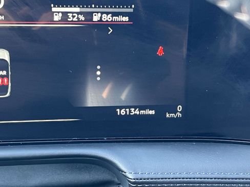 Used 2024 Nissan Ariya AWD image 17