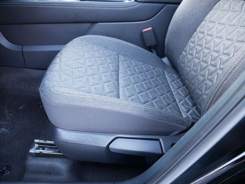 Certified 2025 Nissan Kicks SV w/ SV Premium Package image 20