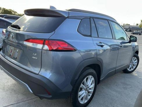 Used 2022 Toyota Corolla Cross LE image 4