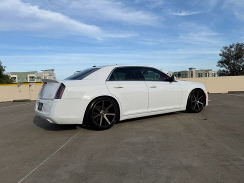 Used 2013 Chrysler 300 S RWD image 19