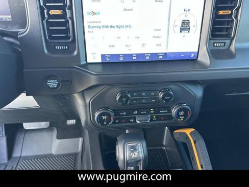 Used 2024 Ford Bronco Badlands image 30