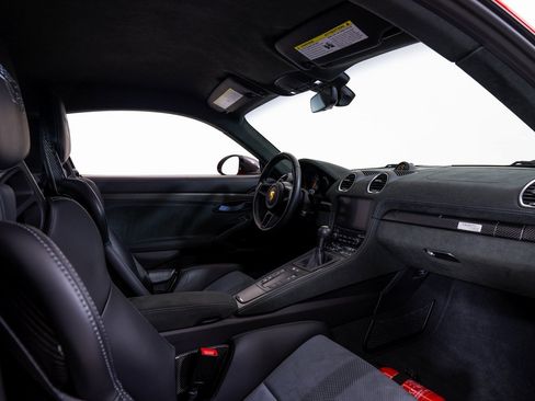 Used 2023 Porsche 718 Cayman GT4 RS image 23