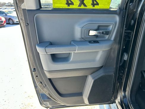 Used 2014 RAM 1500 Classic SLT image 13