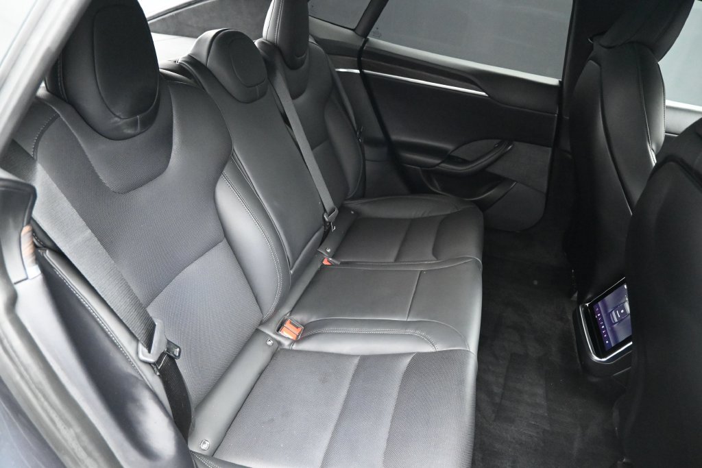 Used 2022 Tesla Model S AWD/4WD image 26