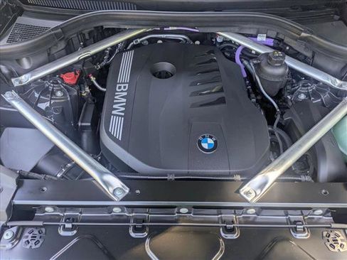 Used 2026 BMW X5 xDrive40i w/ Climate Comfort Package image 18