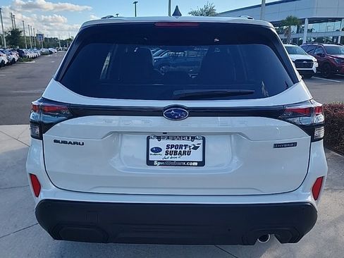 New 2025 Subaru Forester Touring image 5