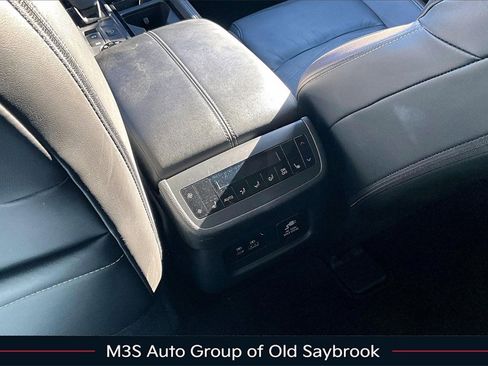 Certified 2023 Nissan Pathfinder Platinum w/ Lighting Package (N92) image 10