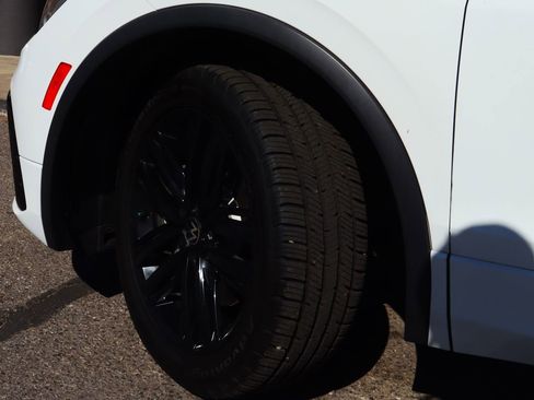 Used 2022 Volkswagen Tiguan SE R-Line image 6