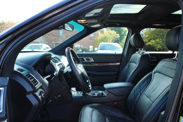 Used 2016 Ford Explorer Platinum AWD/4WD image 13